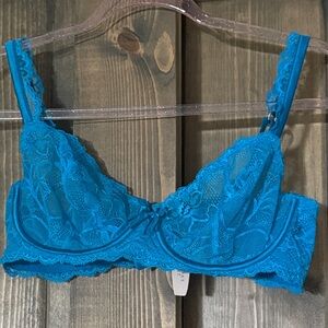 Victoria's Secret Turquoise Lace Bra